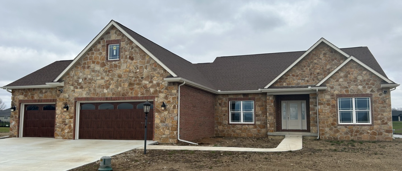 3020 Beringer Cir , Urbana, IL