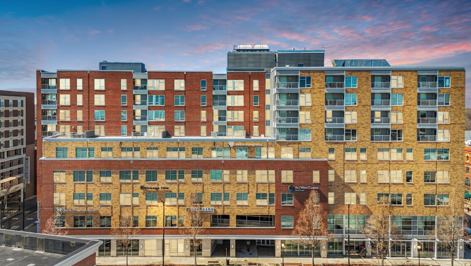 301 N Neil St Unit 711, Champaign, IL 61820