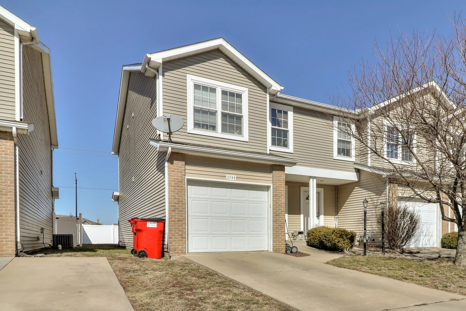 3738-3744 Summer Sage Ct , Champaign, IL
