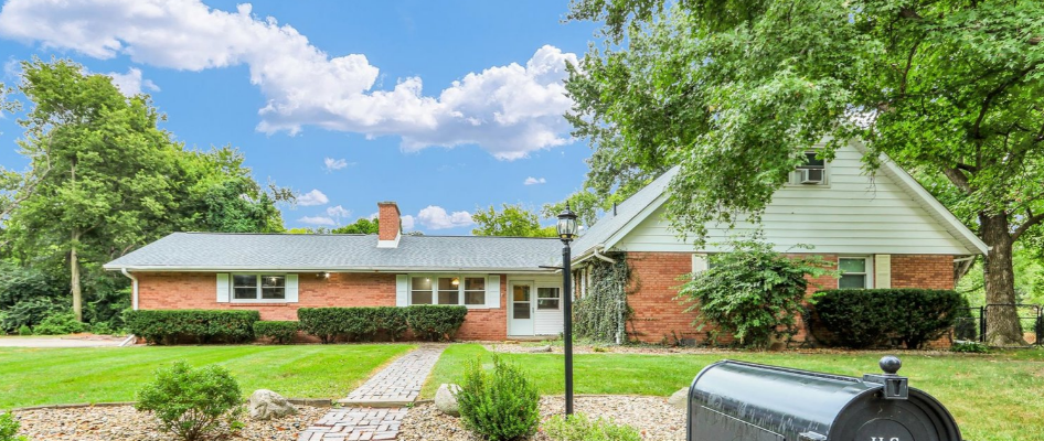 1908 Shelly Ct , Urbana, IL
