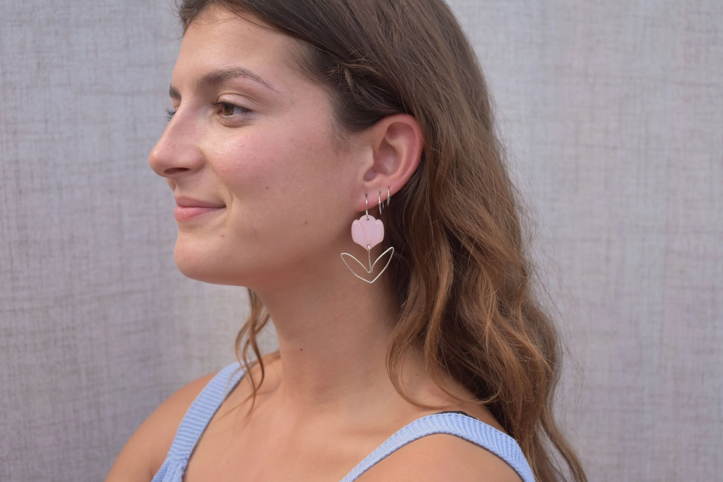 Tulip Earrings in Peach