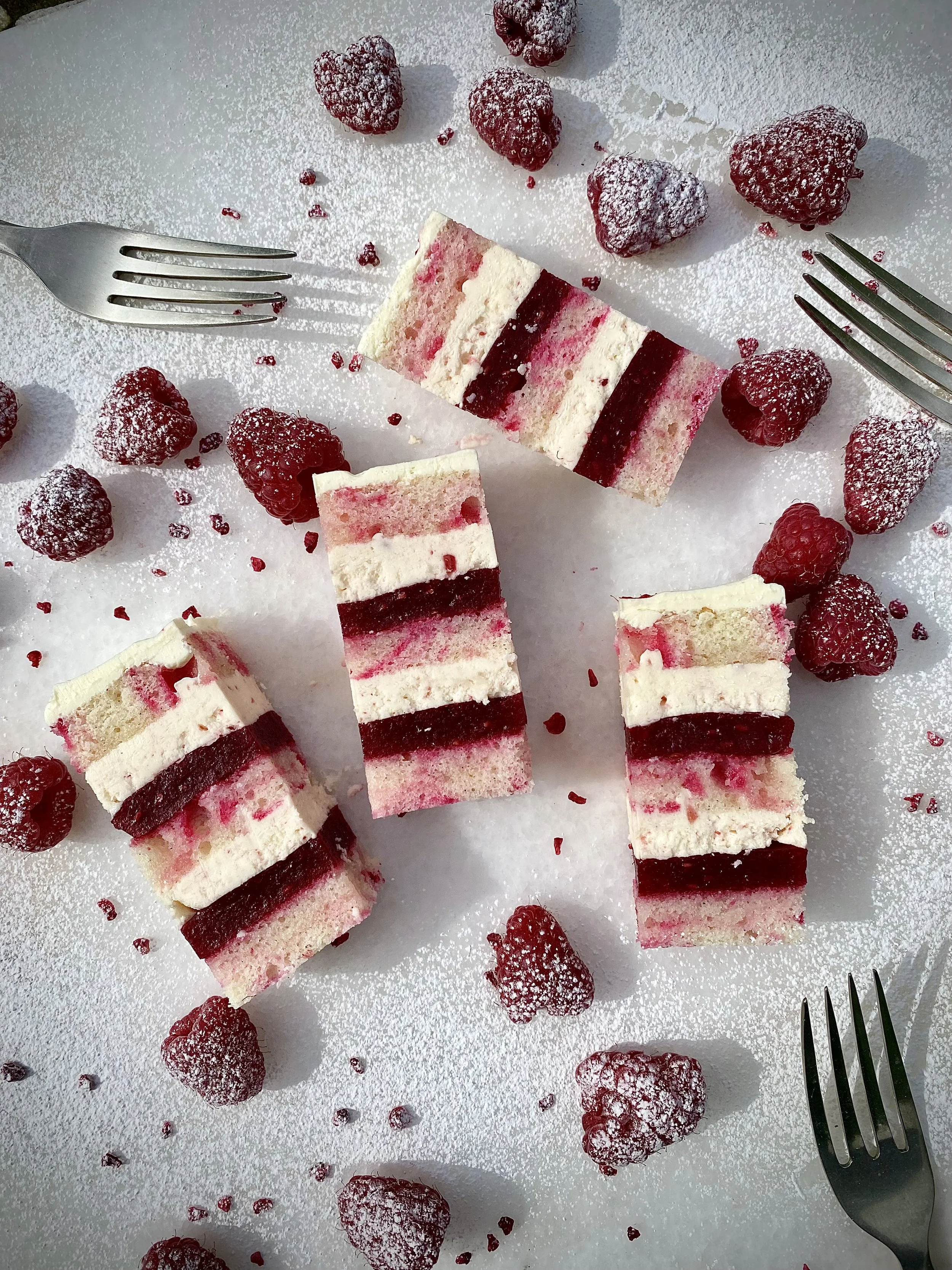 Raspberry ripple cake