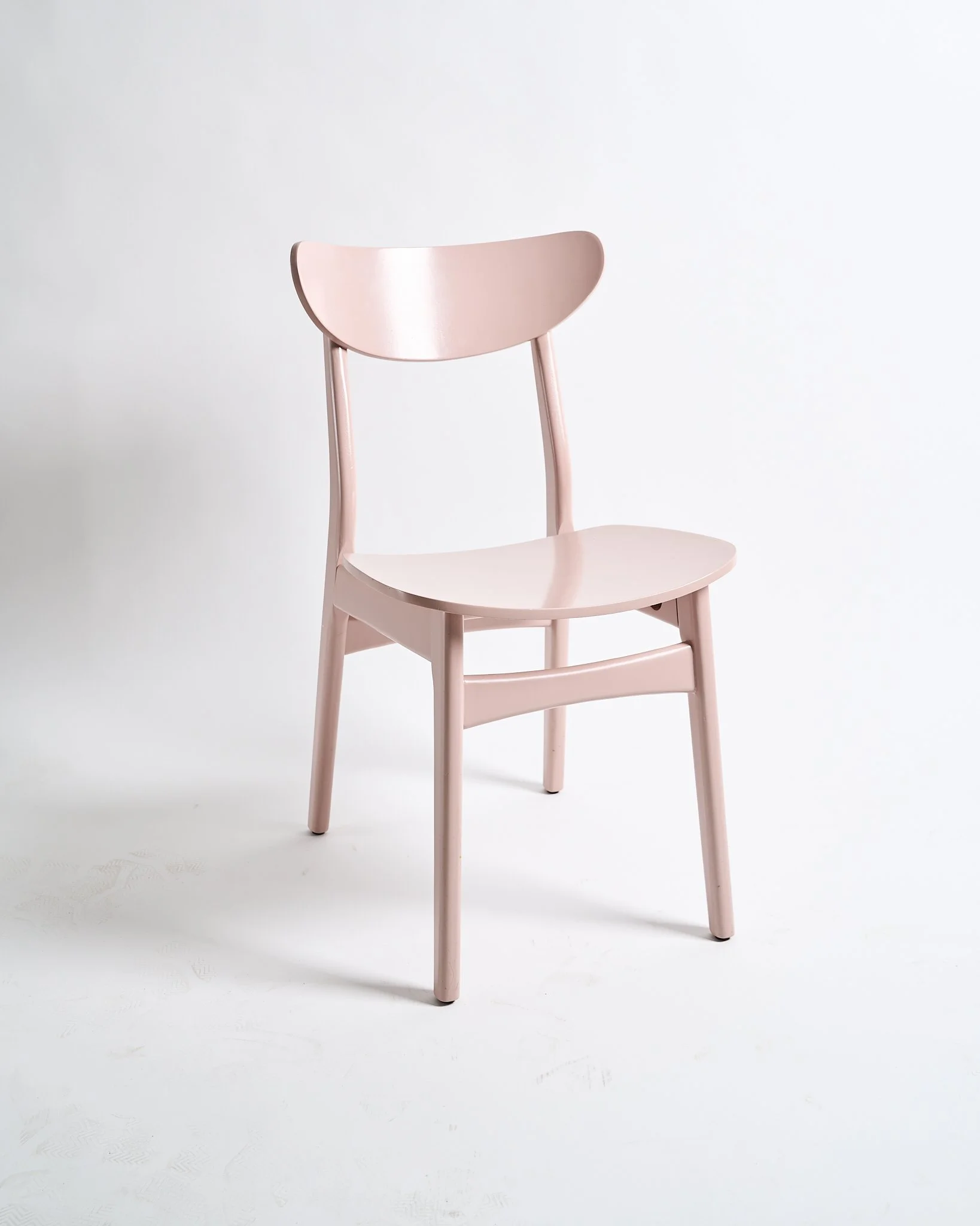 2025_LG ITEMS_Vase_Stool_Chairs0006.jpg