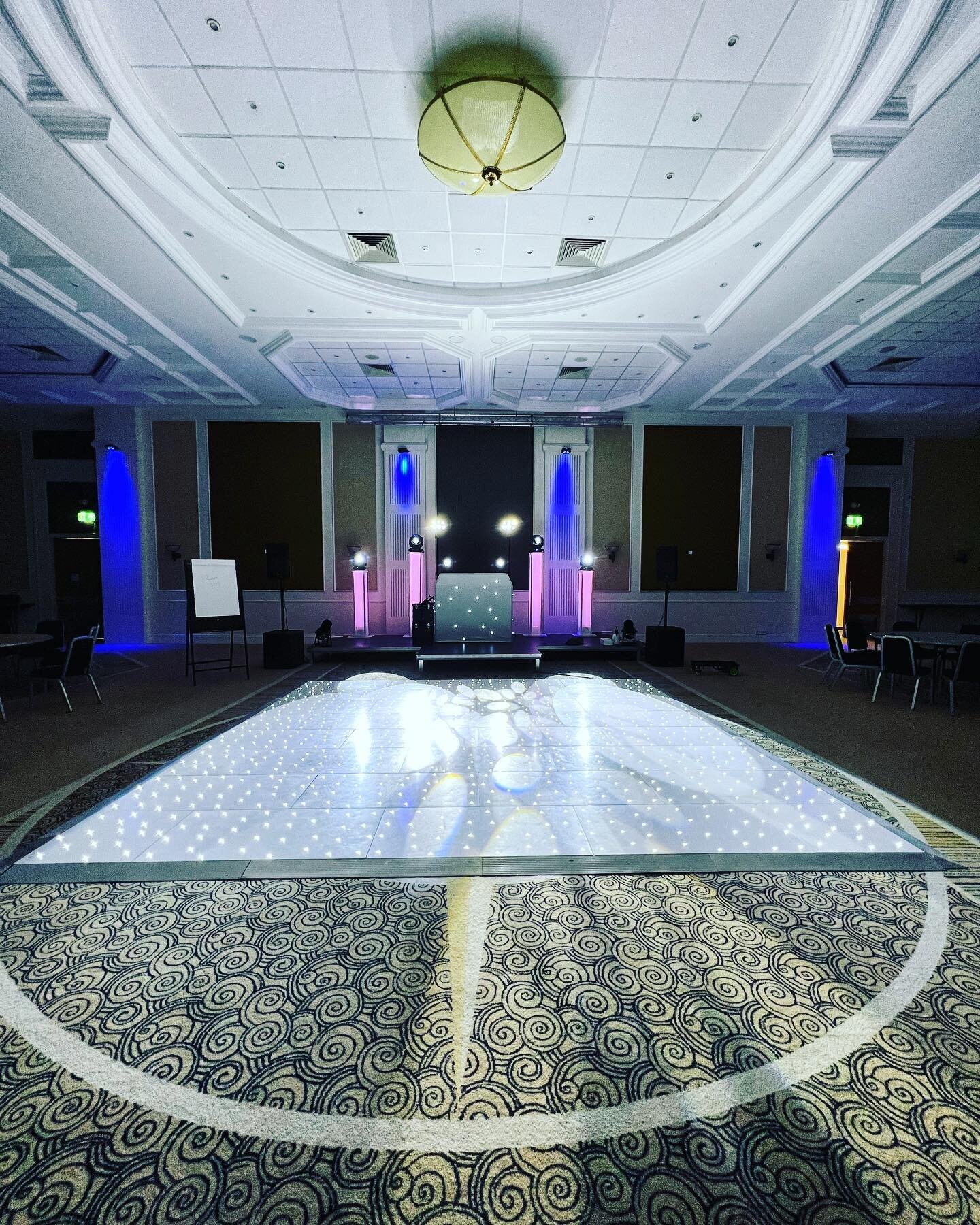 Dance floor and full rig looking stunning at @crowneplazaplymouth #djlife #mobiledj #mobiledjsetup #mobiledjservice #ev #americandj #americandjlighting #timelapse #weddingdj #devondj #plymouthdj #disco #wedding #dmxlihhting #dancefoor #leddancefloor 