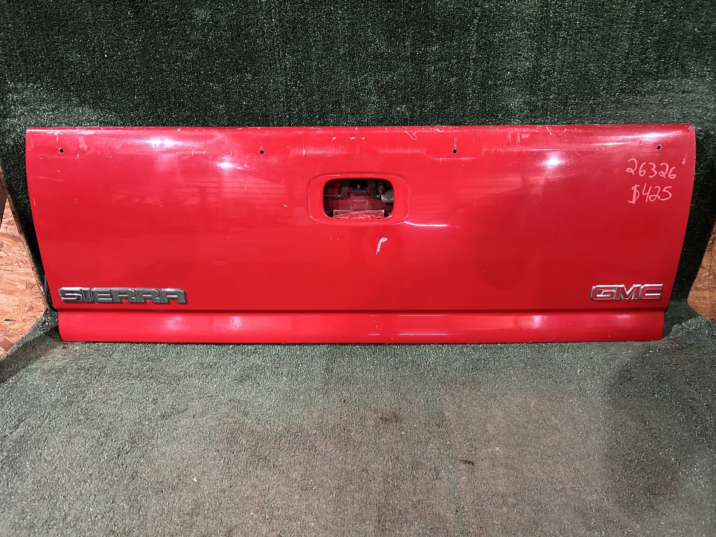 Red 99-06 Tailgate #26326