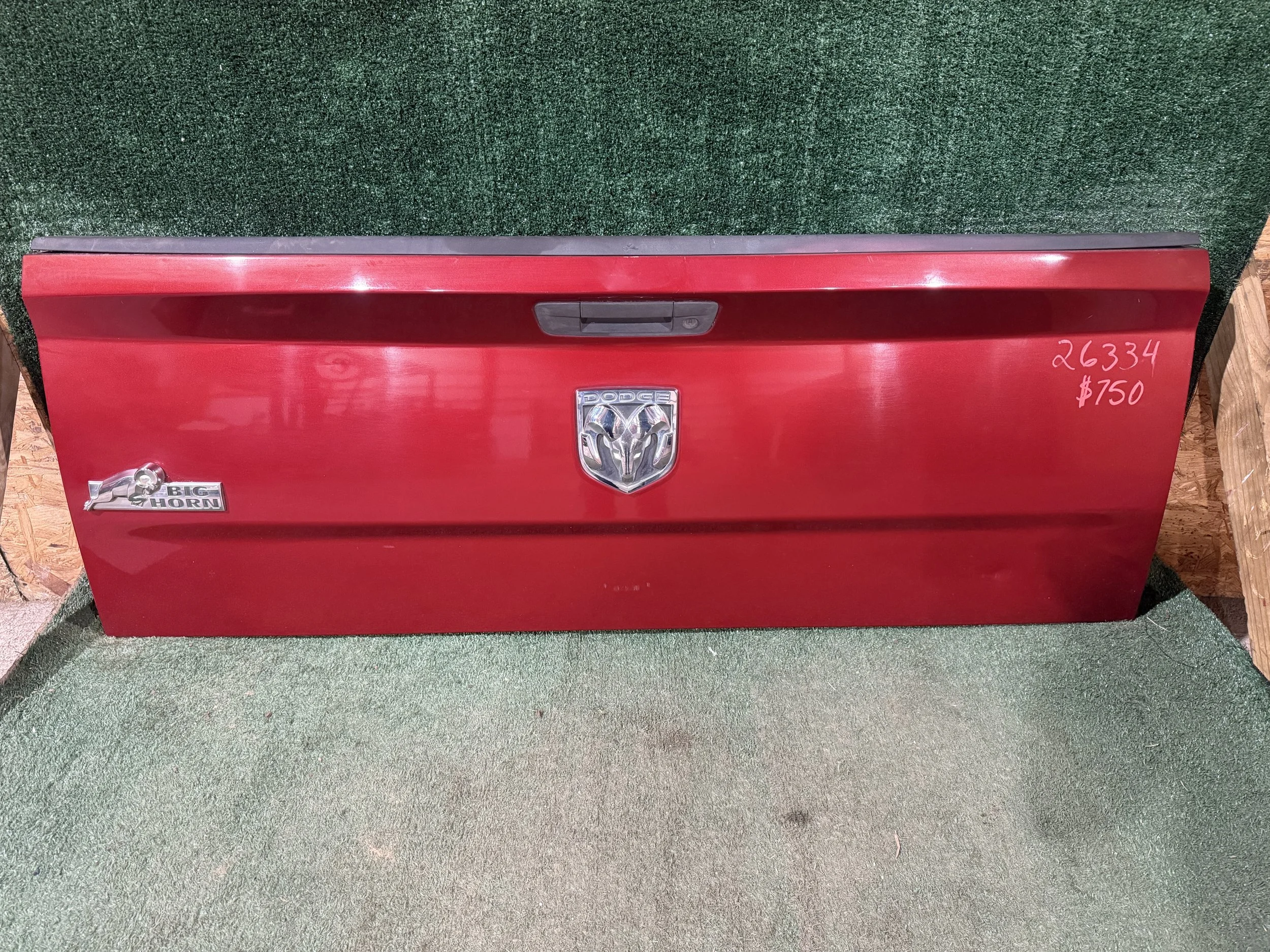 Maroon 09-18 Tailgate #26334