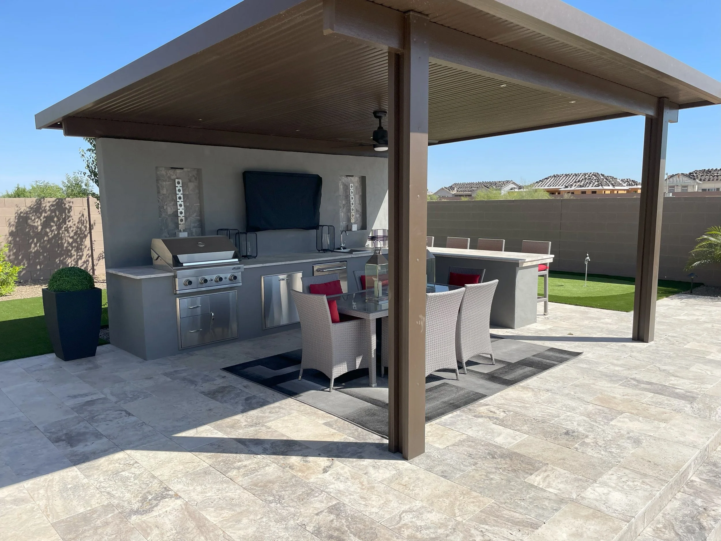 outdoor dining bar top wet bar grill tv wall ramada
