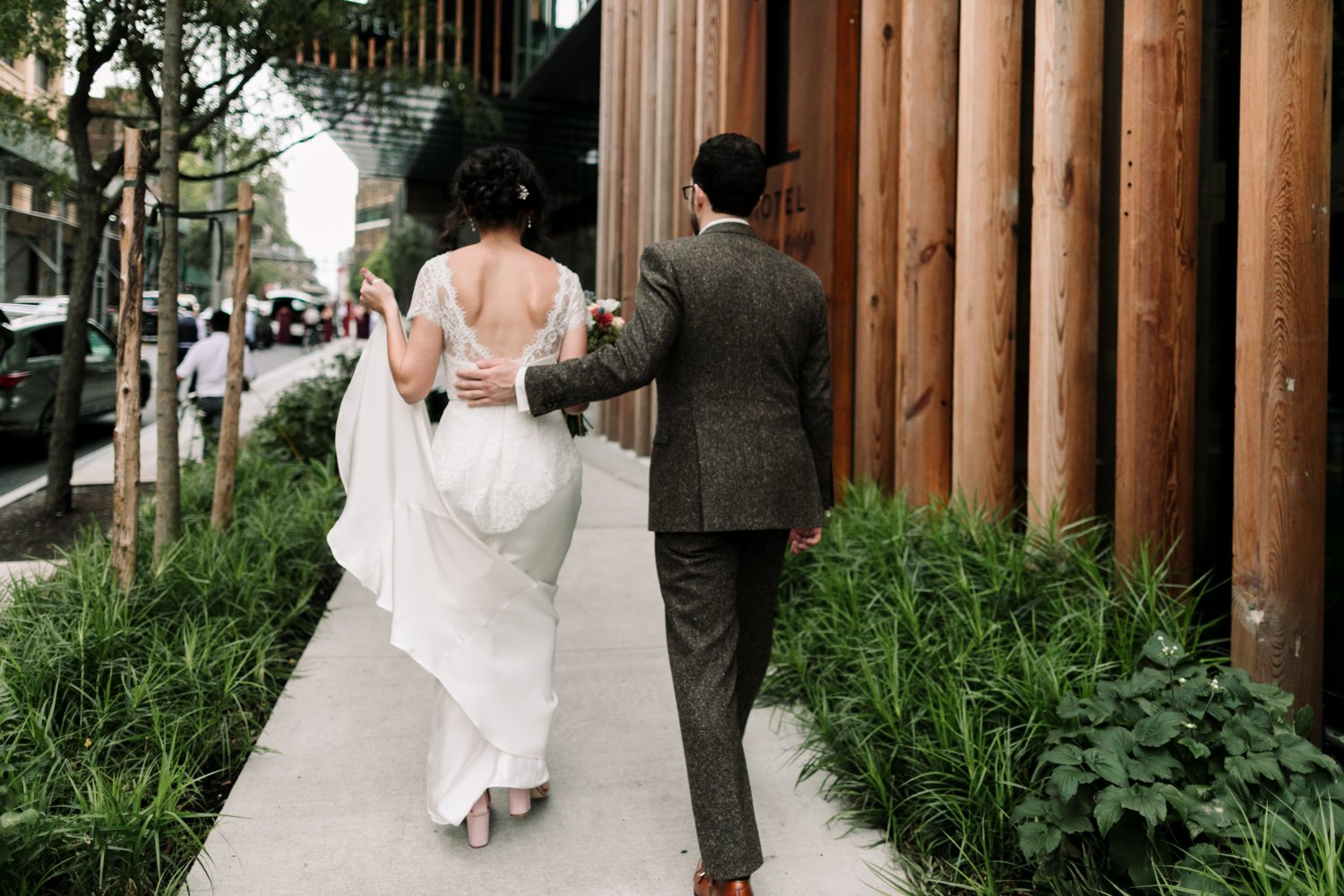 Brooklyn-Heights-Promenade-Friends-of-farmer-wedding- 16.jpg