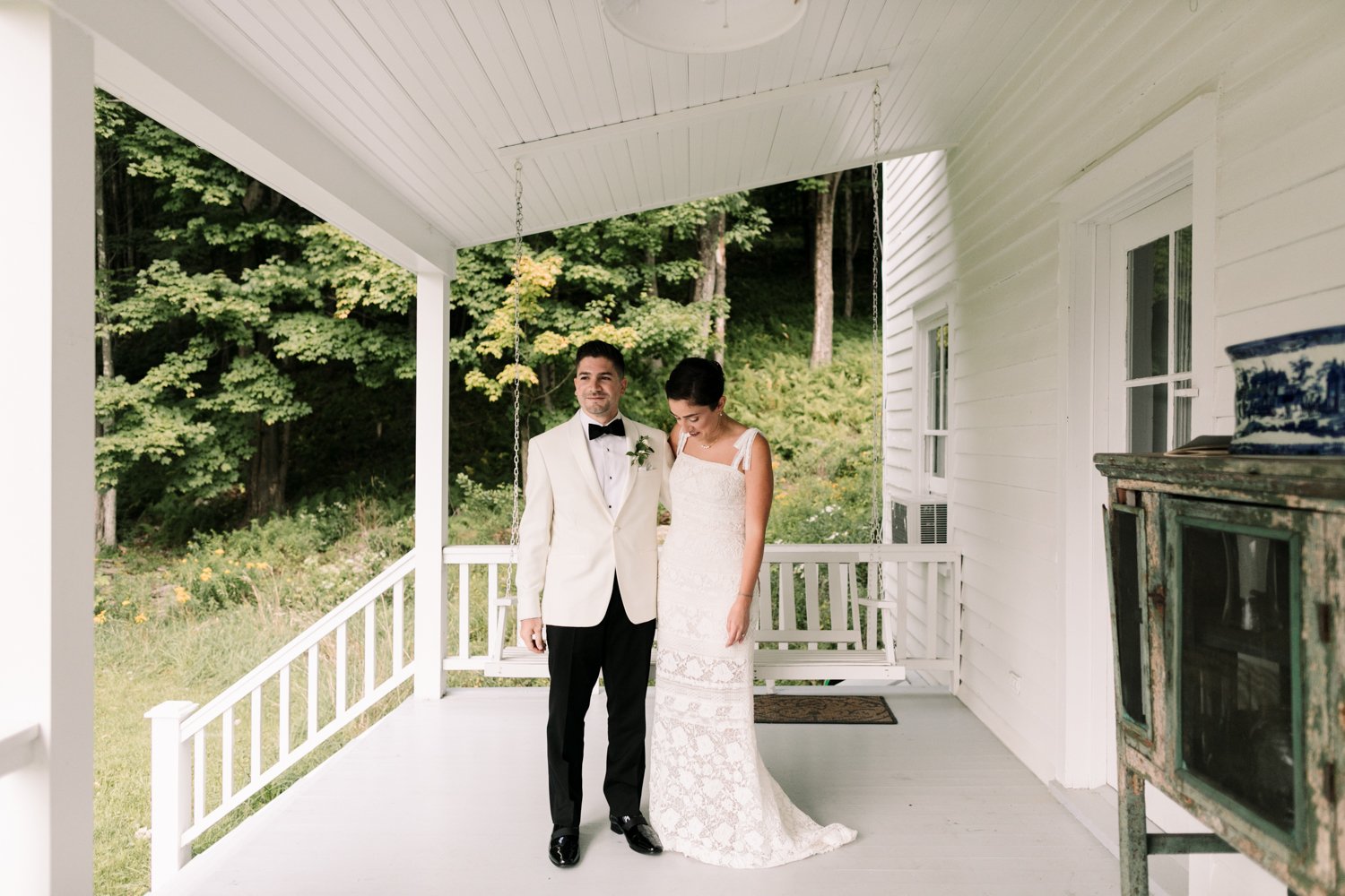 Handsome-Hollow-Catskills-wedding-photographer-28.jpg