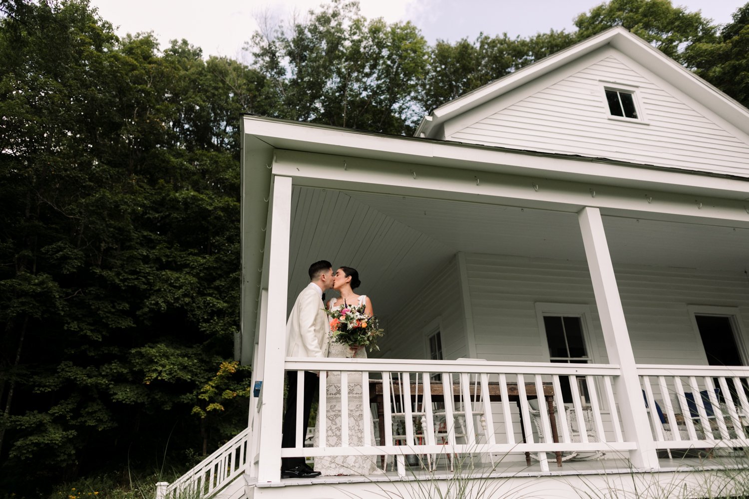 Handsome-Hollow-Catskills-wedding-photographer-31.jpg