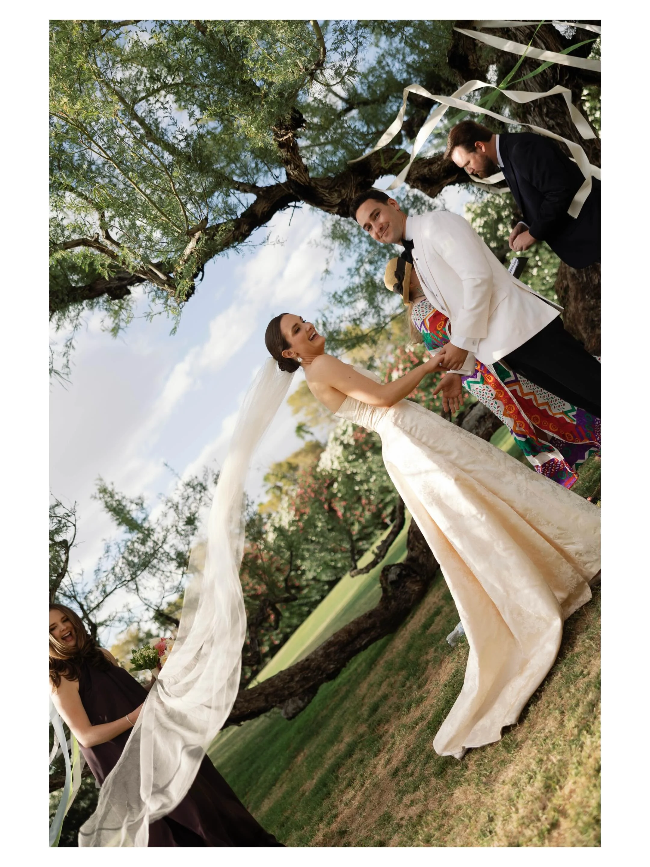 Traded concrete jungle for the dessert one wknd and I&rsquo;ll never forget how the desert sun &amp; sunsets feels🌴&hearts;️
-
Venue @smoketreeranch 
Planner @theeventsdepartment 
Florist @breacalozier 
HMU @nancyaartistry 
Bans @undercoverlive