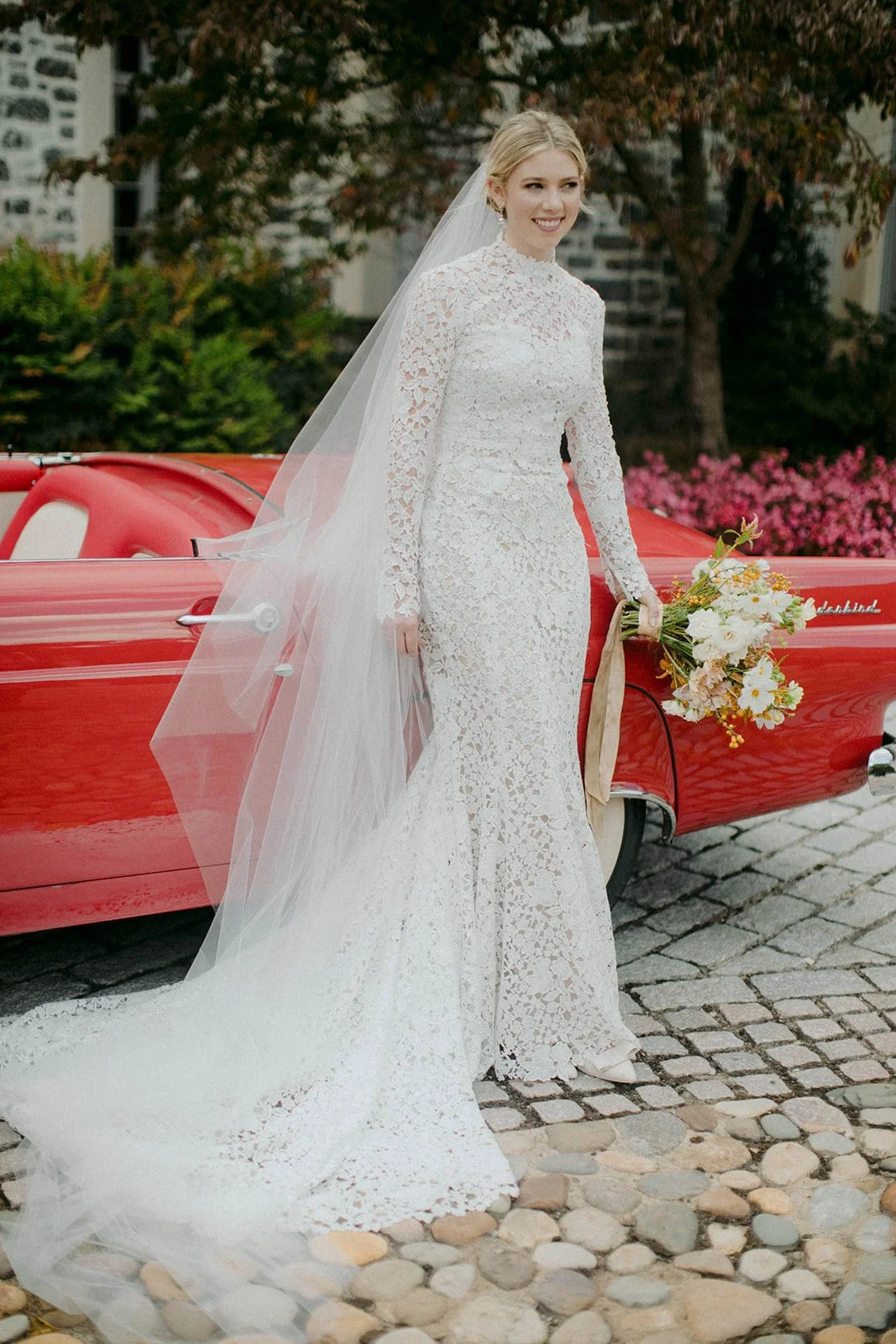  BRIDES A Rain Shower Made This French-Inspired Wedding Even More Magical