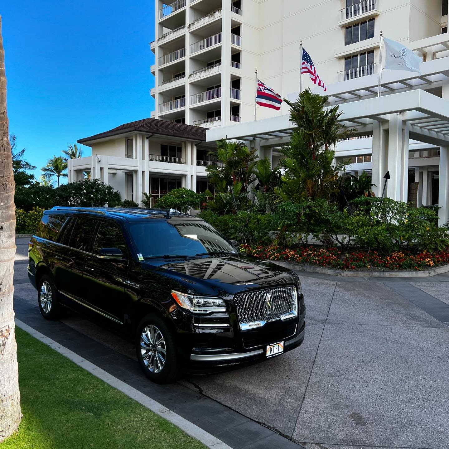 Dropped off VIP clients at the Four Seasons Resort Oahu at Ko Olina today from the airport. Luxury transportation at the best prices. Welcome to a beautiful day in Honolulu Hawai&rsquo;i. Come ride with us! Mahalo for choosing Kanoa Transportation fo