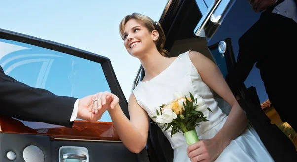 Oahu Wedding Transportation: Complete Planning Guide for Your Hawaiian Destination Wedding