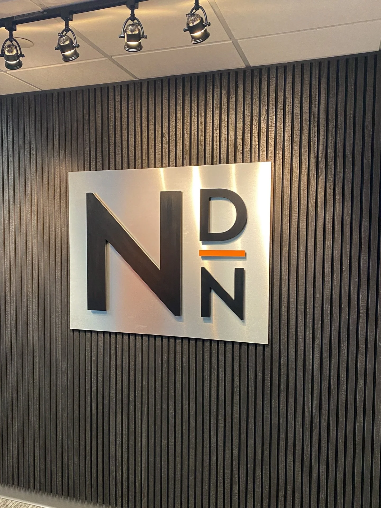 An office sign that makes an impact 📌

#sign #customsigns #signage