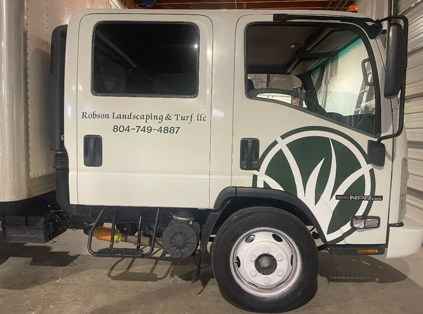 Vehicle graphics are a great way to get your company noticed while on the go! We offer design and installation services on vehicles of all shapes and sizes 🚘🚍