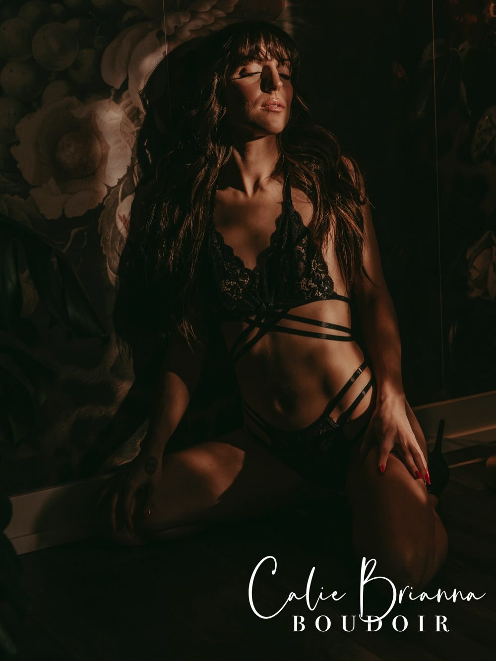 That unexpected, direct sunlight that pours into the studio? I live for it. 

For Miss M&rsquo;s session, the light showed up in the most random yet magical way &mdash; strong, unexpected, and completely unplanned &mdash; my favourite kind. The kind 