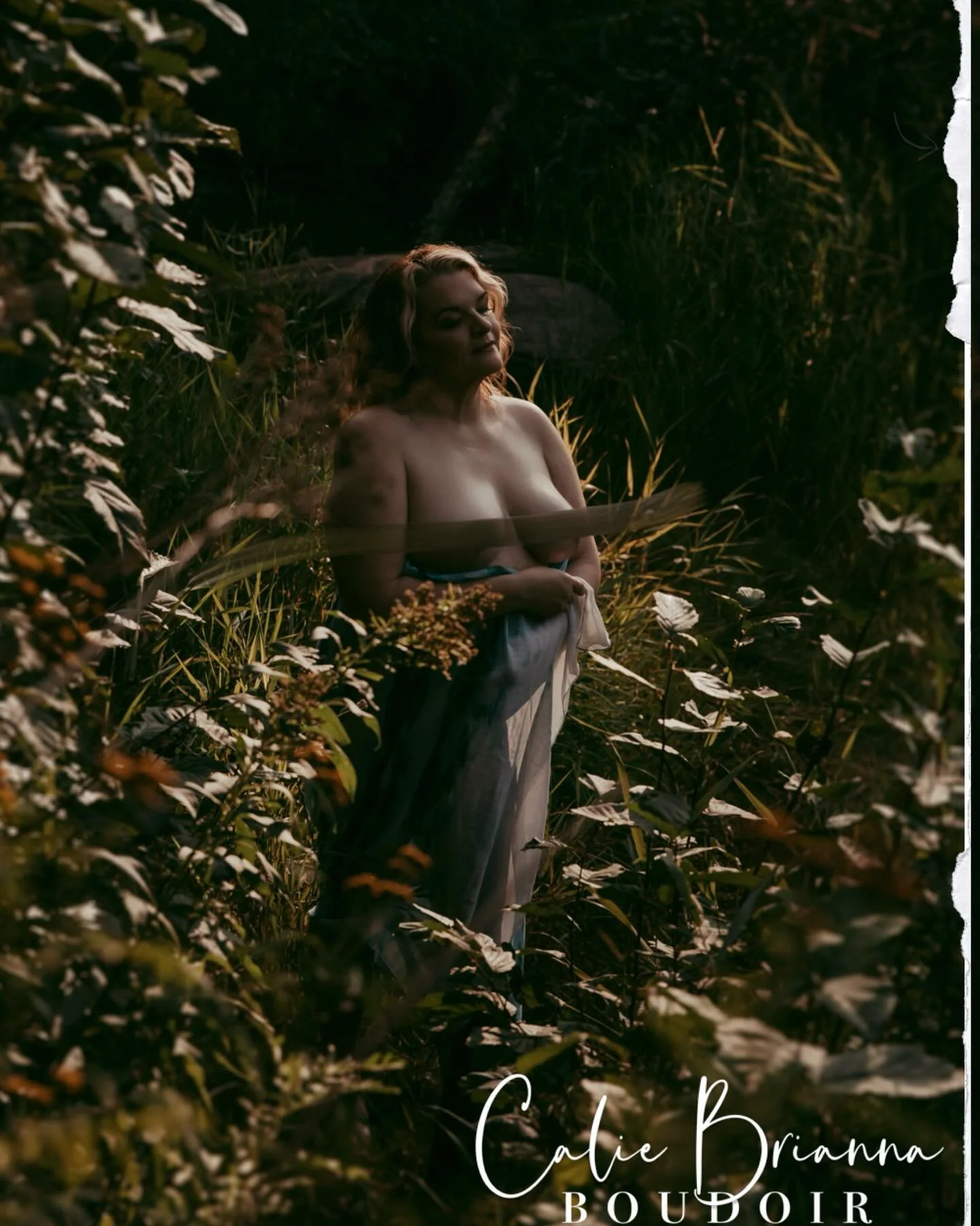 This warmer weather has me dreaming of outdoor sessions again 😍
.
.
.
.
.
.
.
Edmonton Photographer 
Photography Studio in Edmonton 
Outdoor Sessions
Sunset light