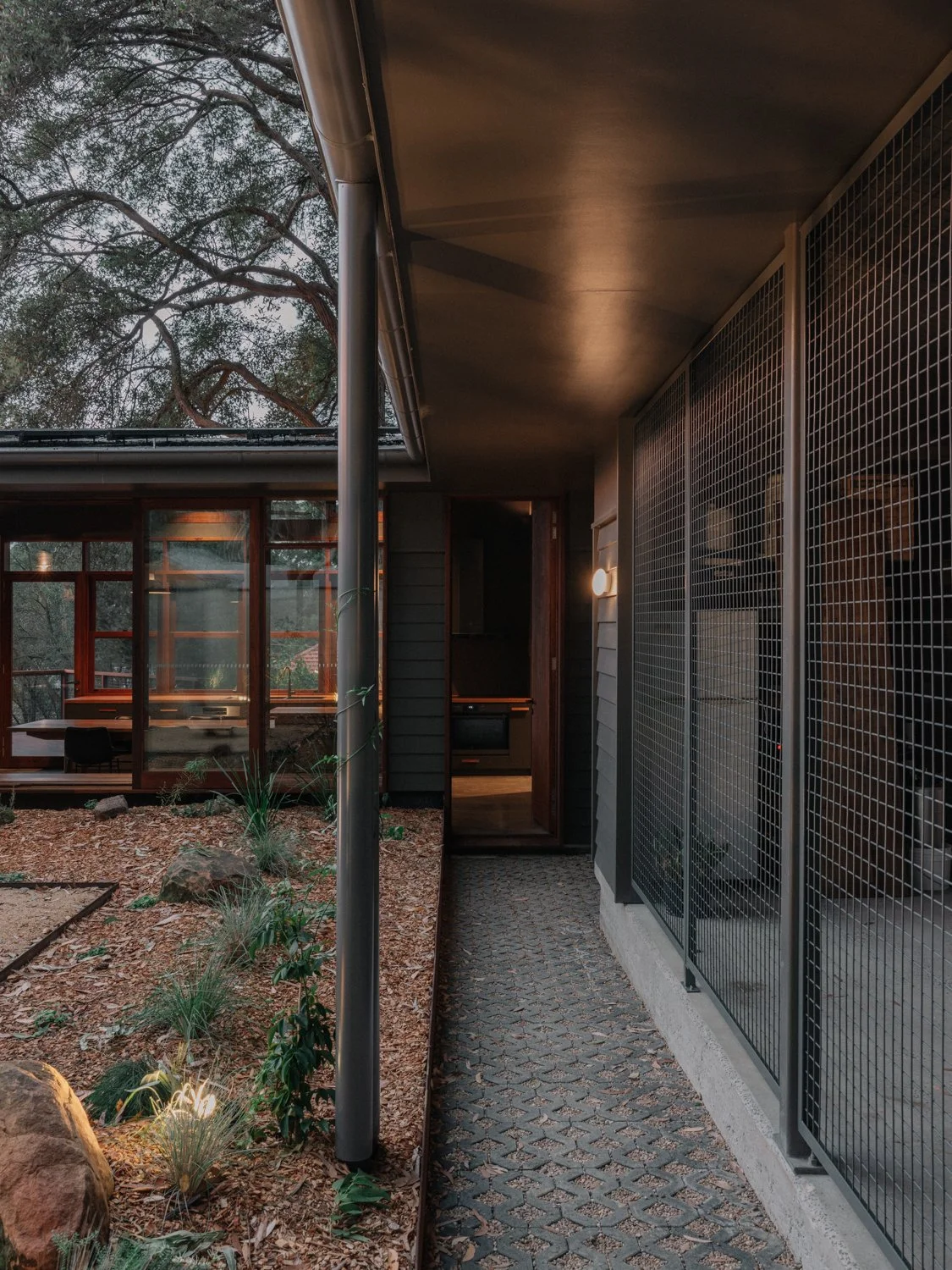 Mt Pleasant:
Undertaken whilst at Takt Studio for Architecture
Photographed by Shantanu Starick