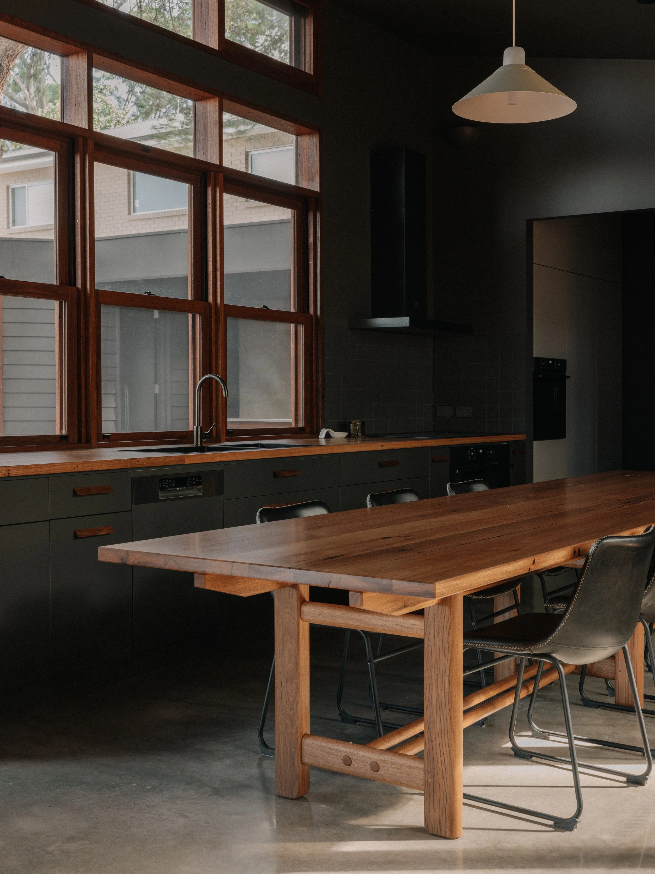 Mt Pleasant:
Undertaken whilst at Takt Studio for Architecture
Photographed by Shantanu Starick
Table by A Thinking Hand