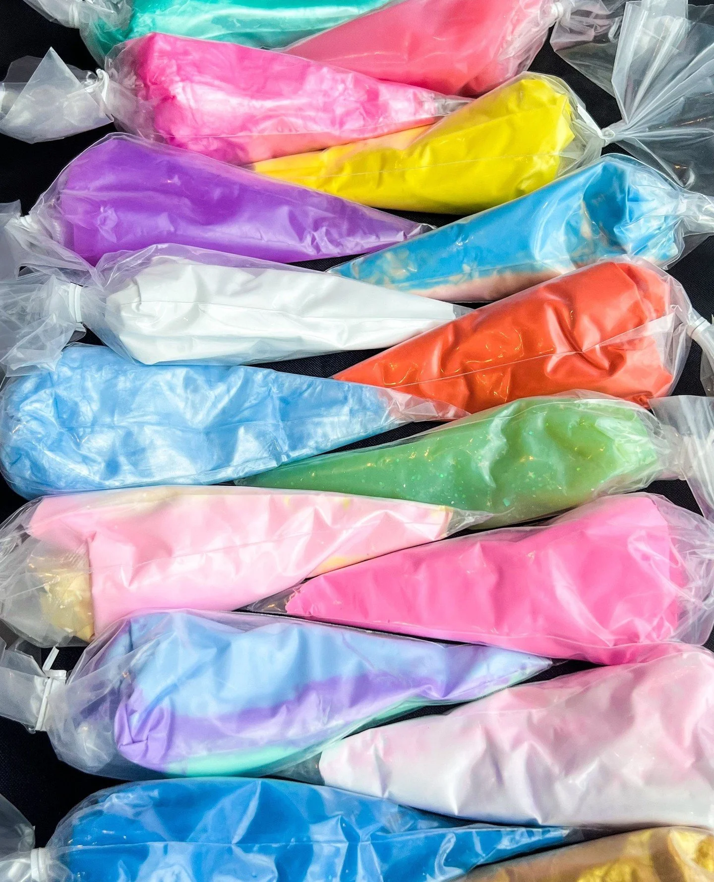 DECORATIVE BAR
Decorate your very own Brush, Jewelry Case and so much more...
#TheCollectivebyHIFI