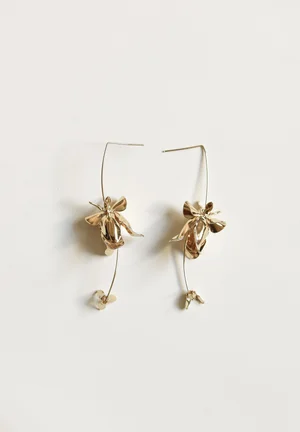 MAGNOLIA 苦し STRAND EARRINGS a.b.ellie HDWR