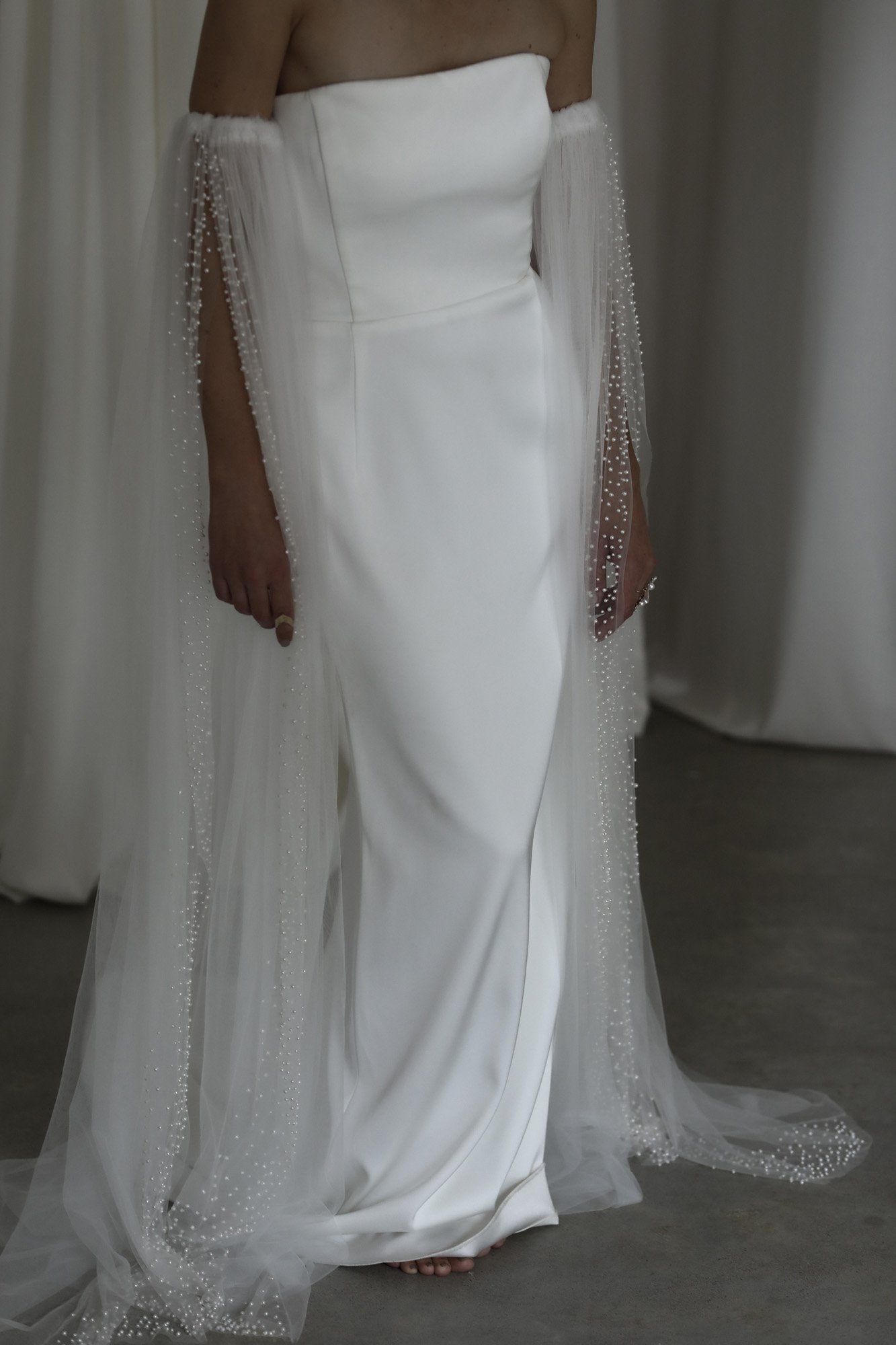 Hayden Pearl Column Sleeves