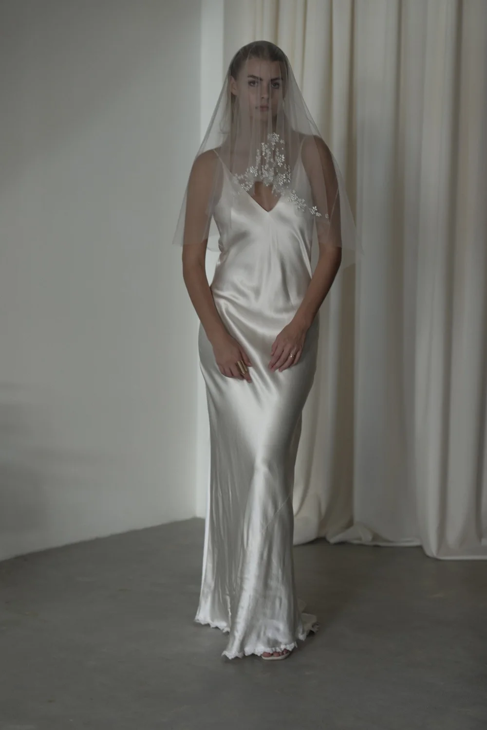 Sonia Pearl Mantilla Veil - Sale — A.B. ELLIE display picture 1