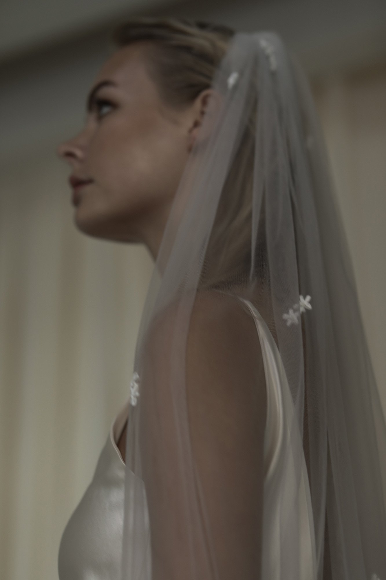 aster-veil-abellie-bridal-accessories-14.jpg