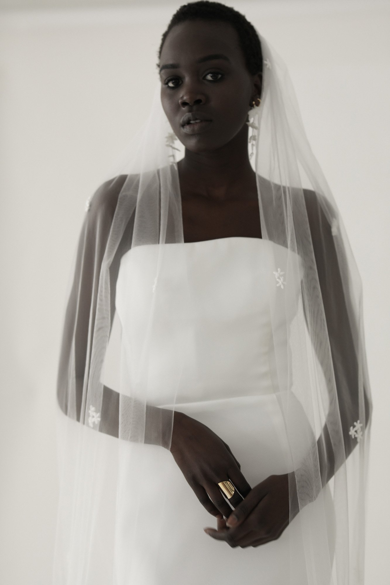 aster-veil-abellie-bridal-accessories-06.jpg