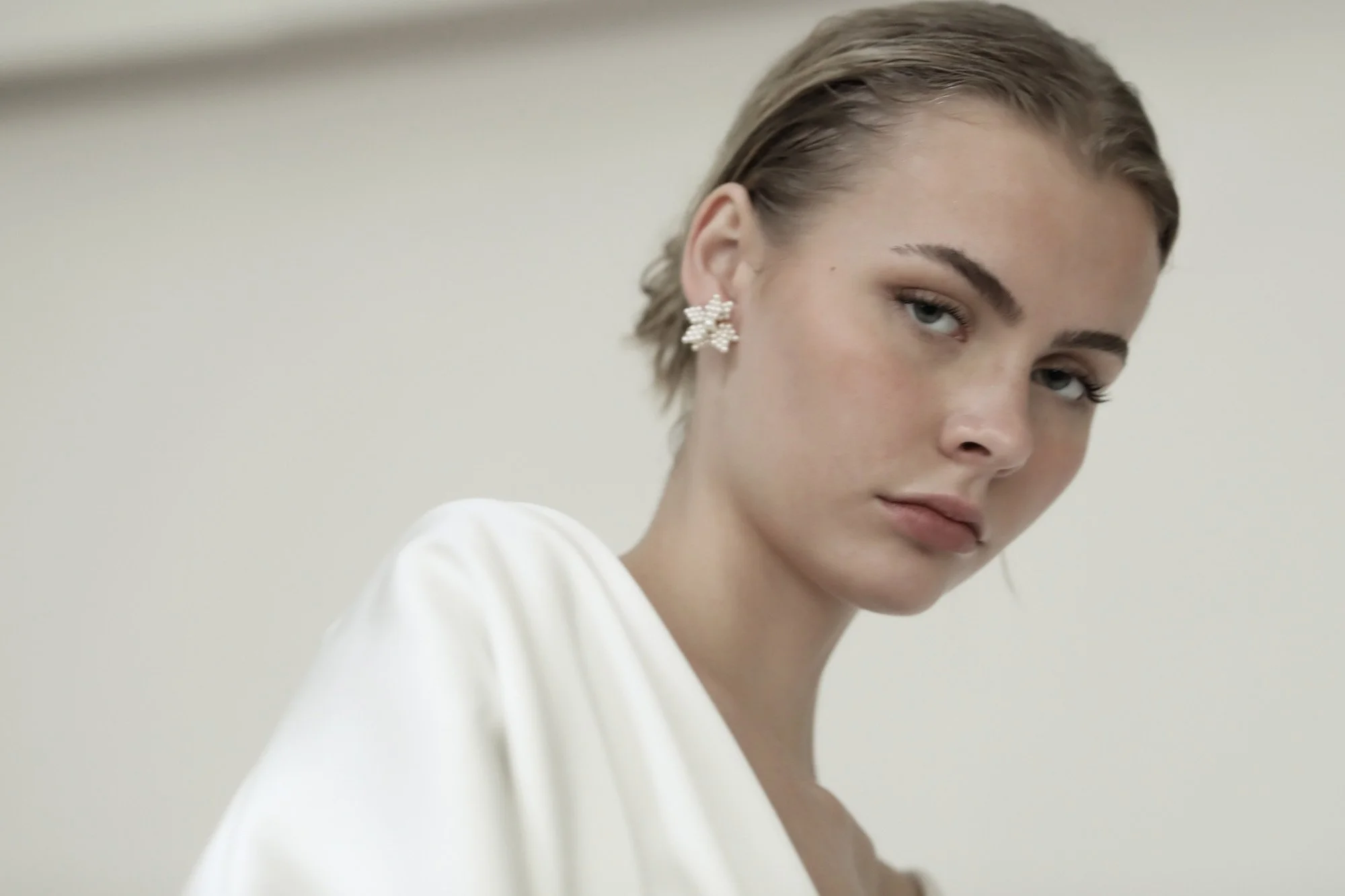 A.B.ELLIE HAYDEN PEARL STUDS