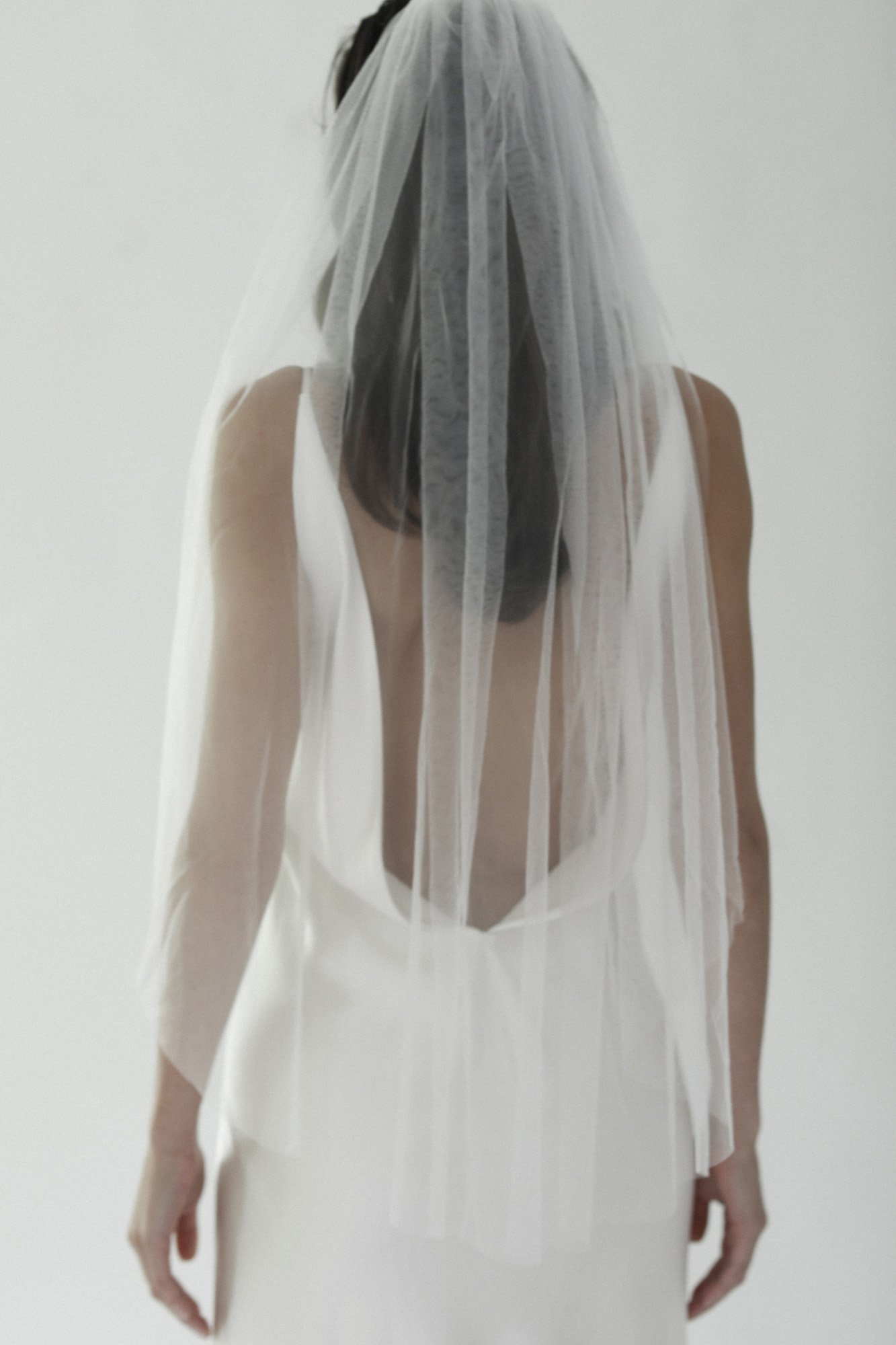 raw-edge-veil-abellie-bridal-accessories-15.jpg