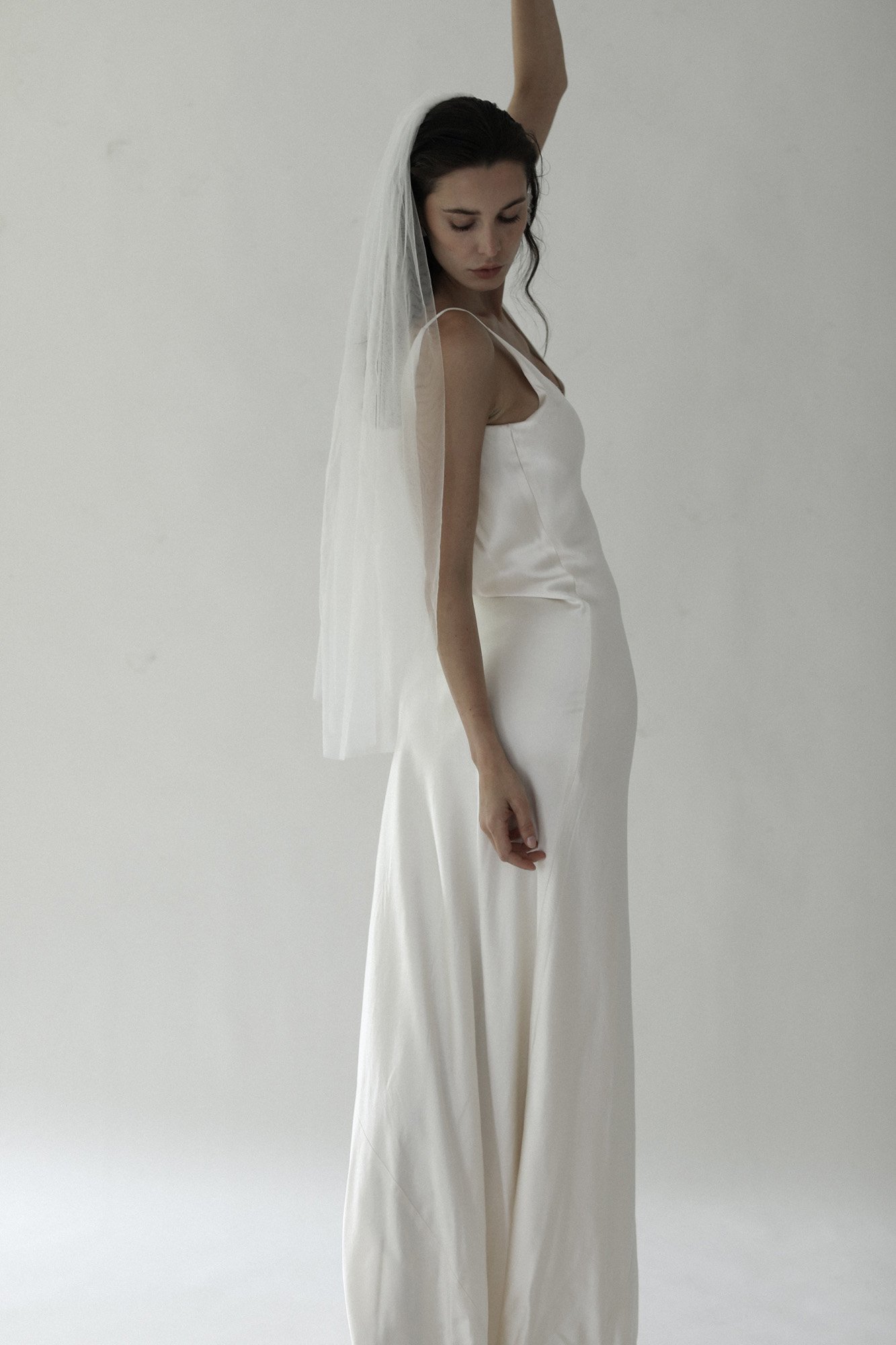 raw-edge-veil-abellie-bridal-accessories-22.jpg
