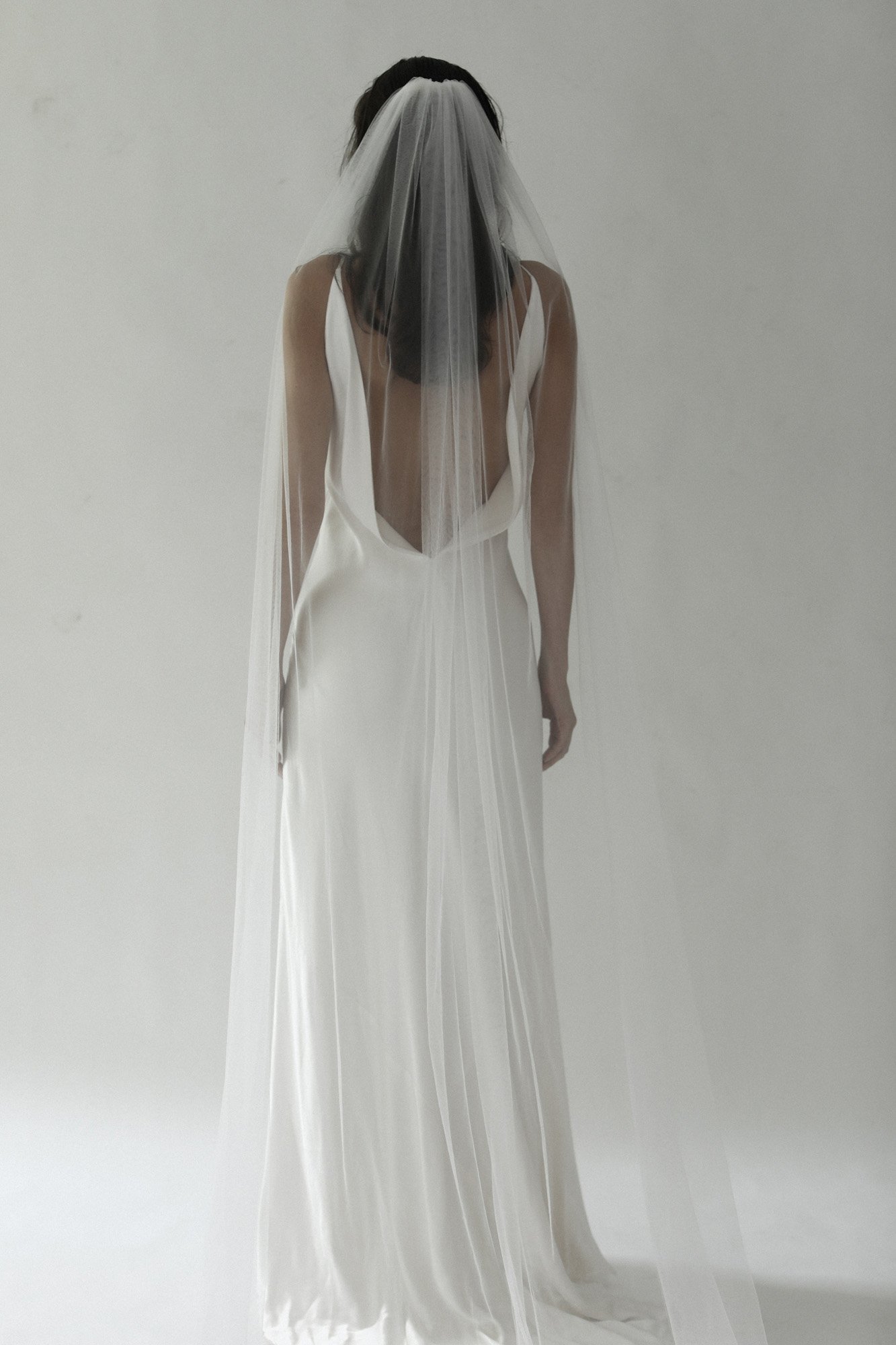 raw-edge-veil-abellie-bridal-accessories-05 (1).jpg