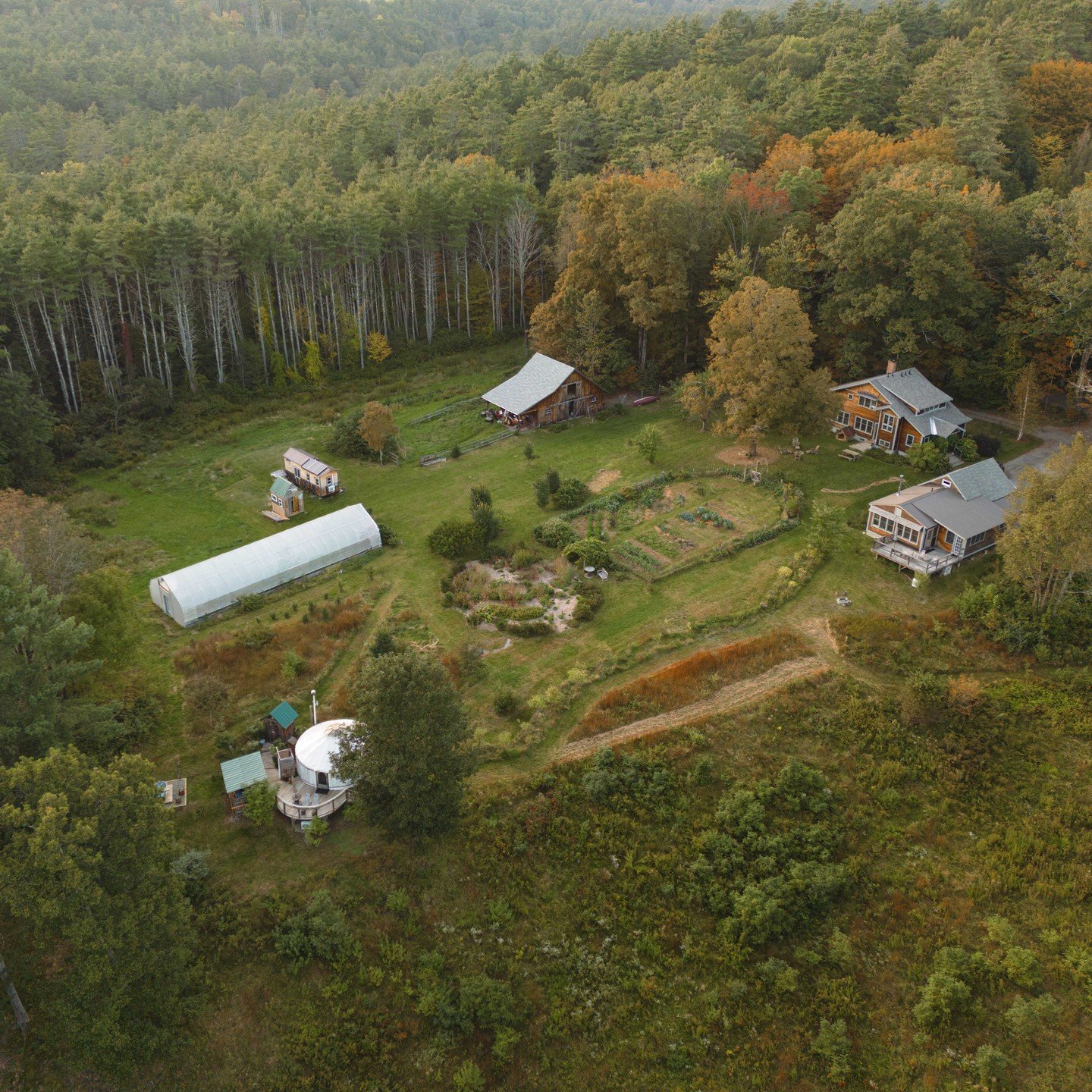 If you've stayed with us before, would you stay with us again? 

📷 by our friend and photo guru @ethanabitz ❤️