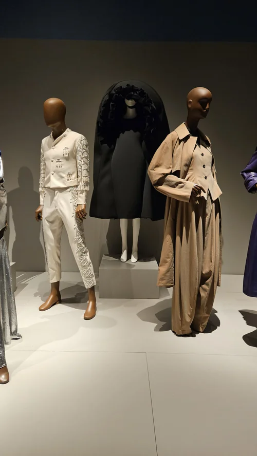 Dress, Dreams & Desire: Fashion and Psychoanalysis at The Museum at FIT   Lucy Ashe