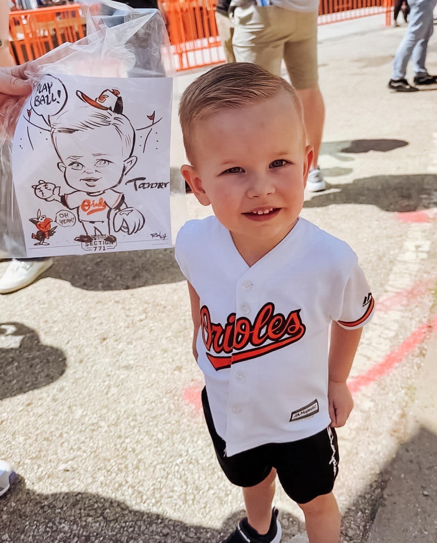 See you Sunday for Family Funday! We&rsquo;ll have @caricaturesbyrick from 10-1 PM plus little batter box combo meals featuring a 771 toy and lots of outside games ⚾️🧡 #familyfriendly #oriolesnation

We have Family Funday every Sunday home game! Car