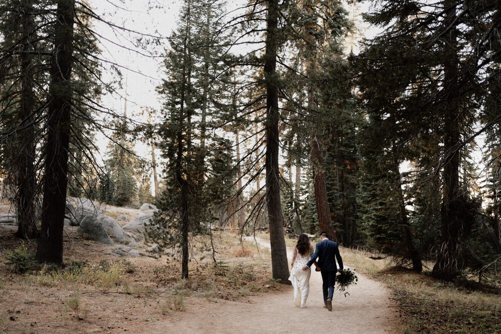Yosemite+USA+Elopement+Wedding+Bulb+Creative-1.jpg