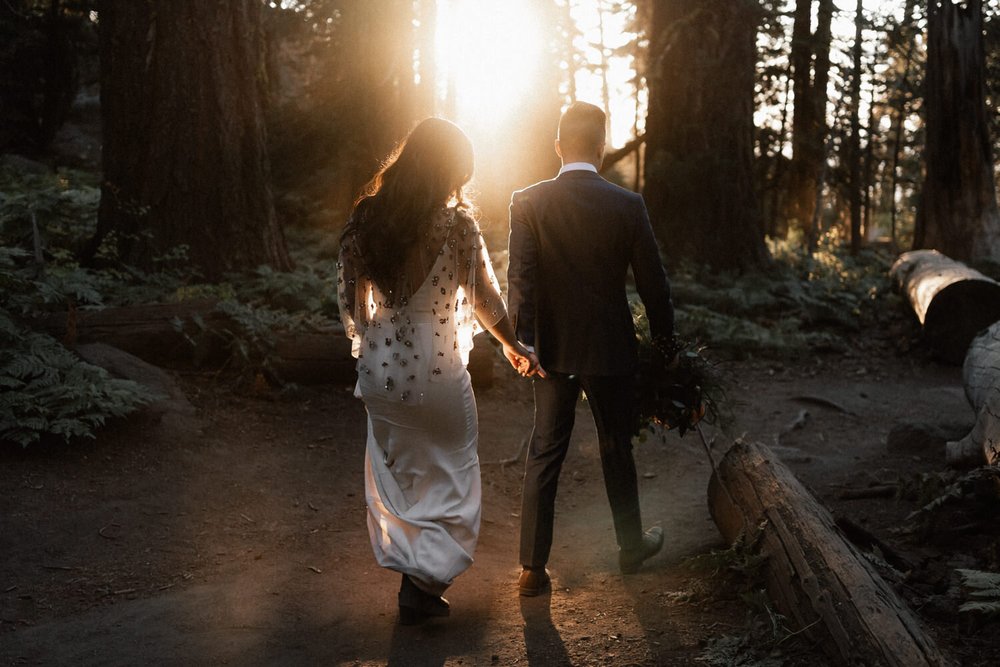 Yosemite+USA+Elopement+Wedding+Bulb+Creative-4.jpg