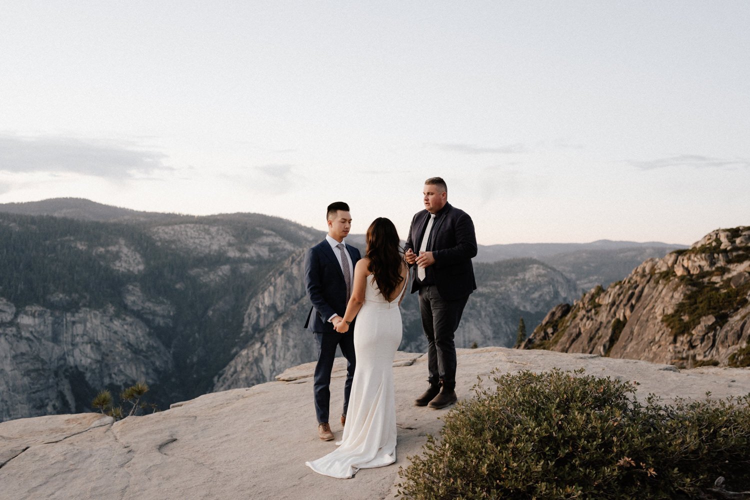 Yosemite+USA+Elopement+Wedding+Bulb+Creative-11.jpg