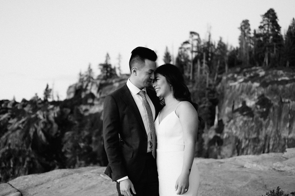 Yosemite+USA+Elopement+Wedding+Bulb+Creative-19.jpg