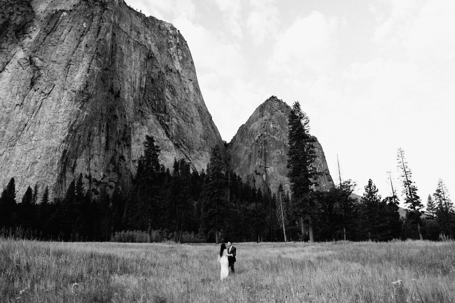 Yosemite+USA+Elopement+Wedding+Bulb+Creative-29.jpg