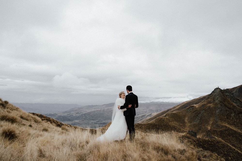 Wanaka+Queenstown+wedding+elopement+bulb+creative-57.jpg