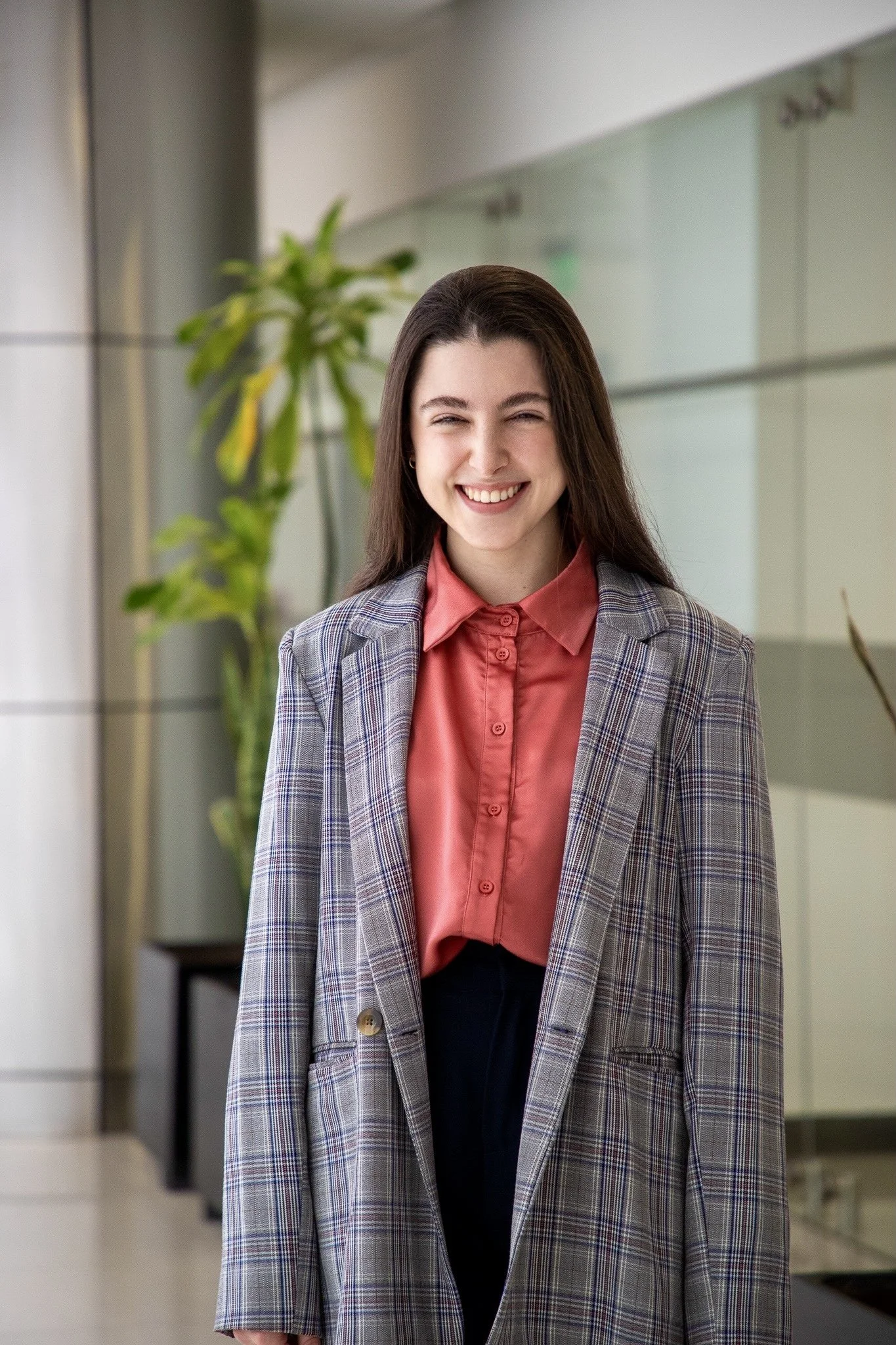 Jacqueline St Laurent - profesional.jpg