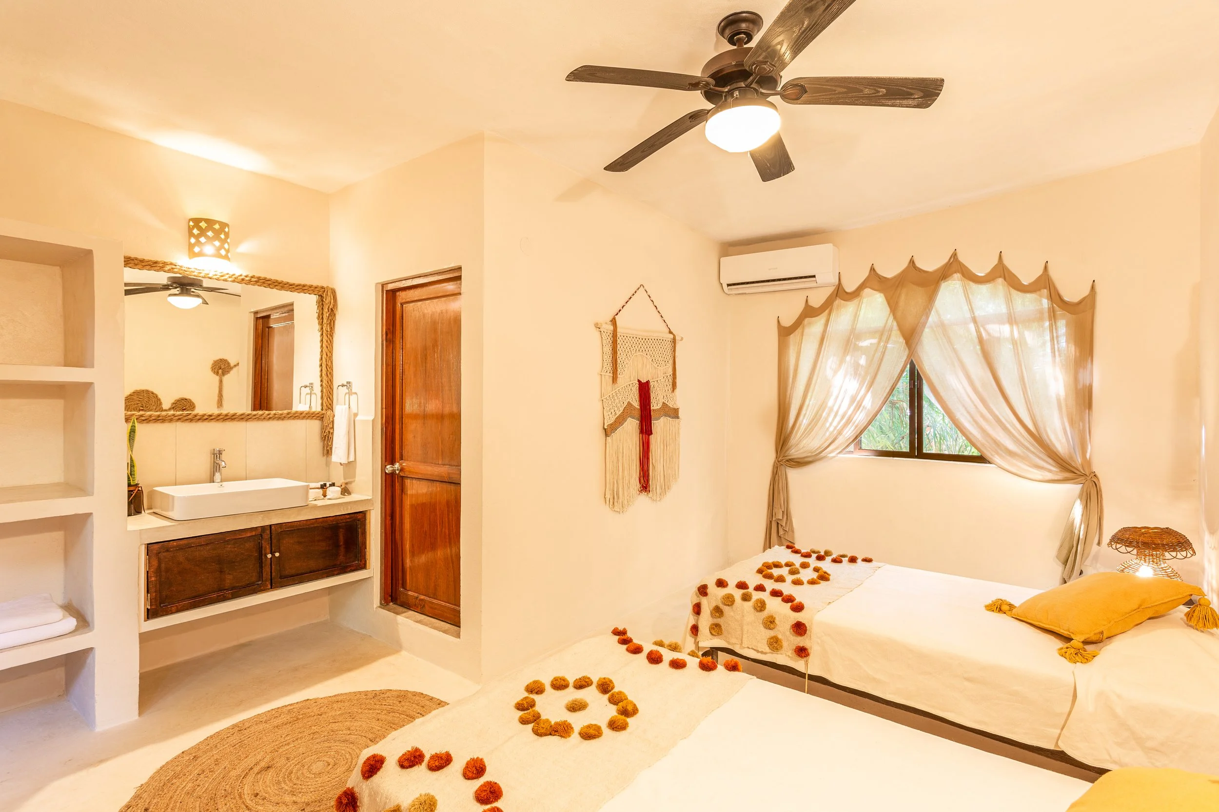 Cuartos_ Bedroom 1.jpg