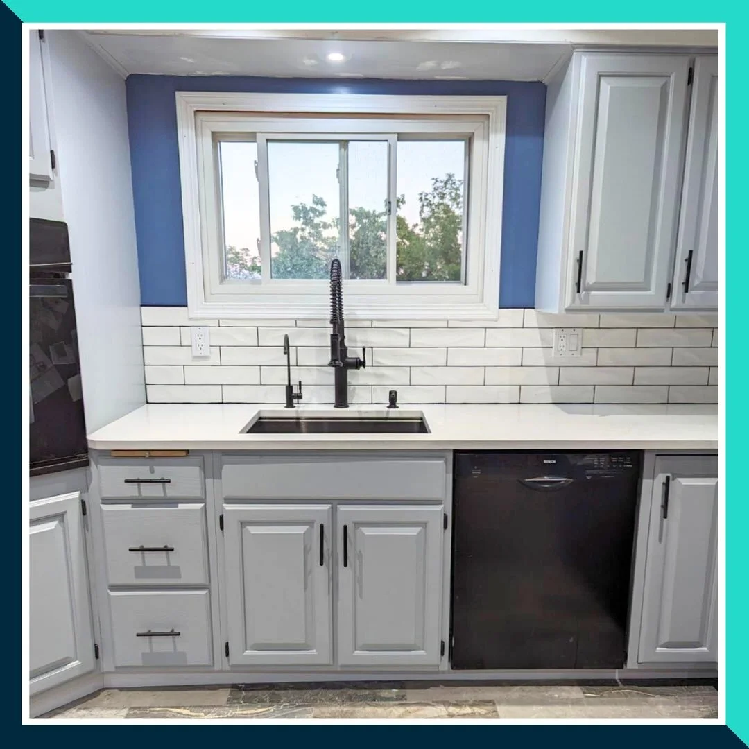 || Before and After 😍

[Cabinet Refinishing Specialists]
10-Year Warranty &bull; 5-Star Rated

#refinishingcompany #qualityworkmanship #homeimprovement #cabinetspecialists #kitchendesign