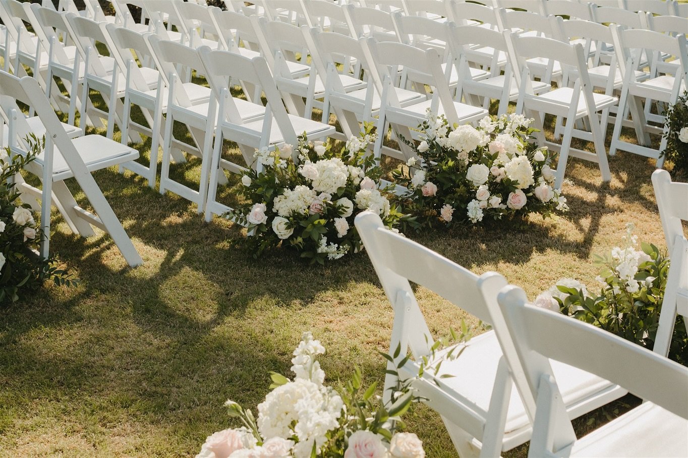 A handful of my favorite details &amp; moments from this gorgeous wedding ✨ captured while shooting for @amandaphotoco 🤍