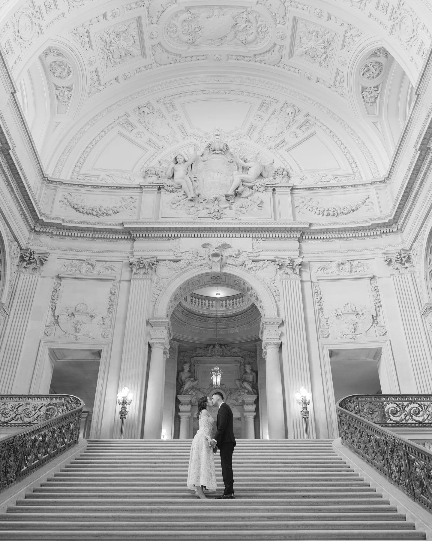 Can&rsquo;t stop staring at the details 🎀