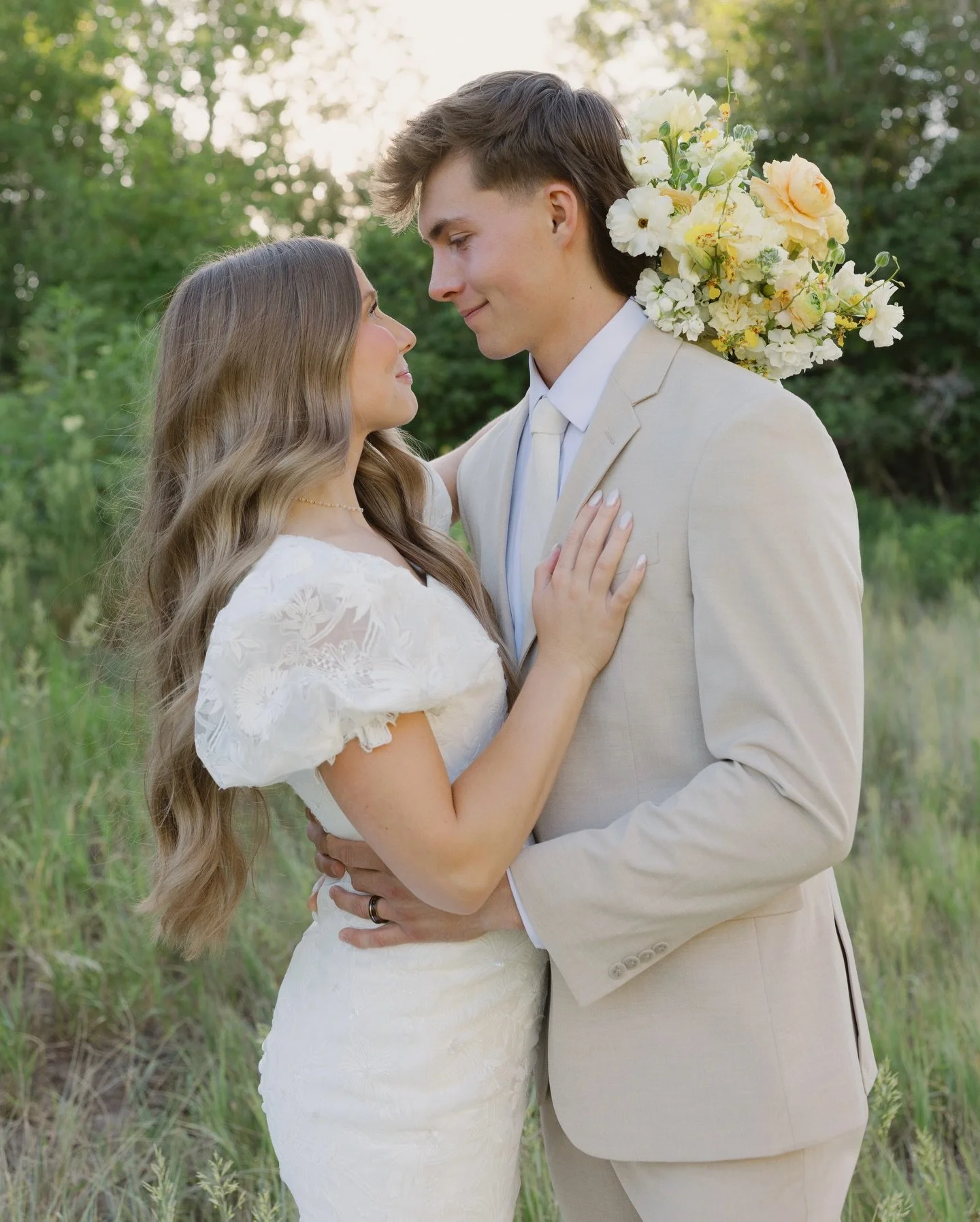 First look with Afton &amp; Ethan during their bridal session this last summer 💛