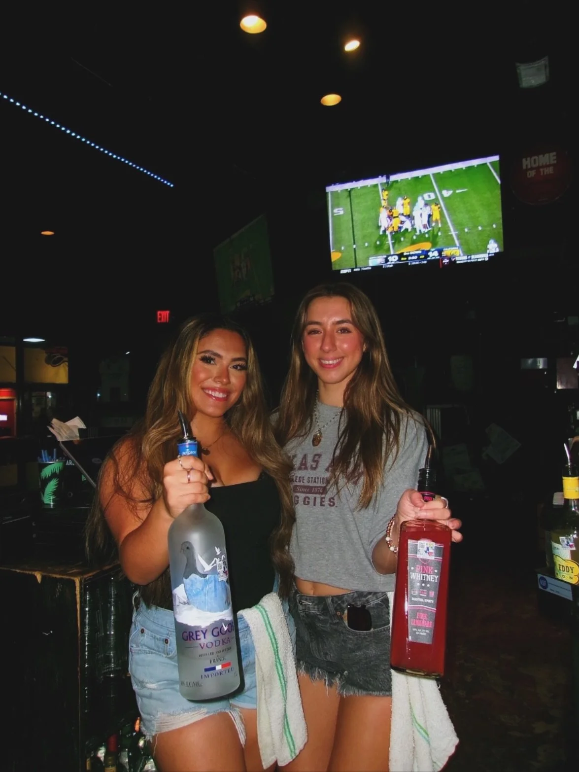 Good drinks, better company π $3 wells & domestics all night long π©΅. 
#collegestation #northgate #aggieland